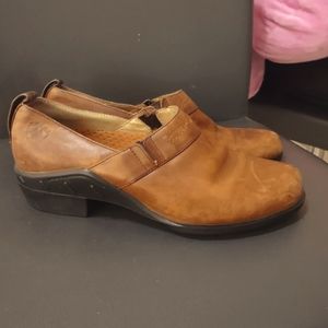 Ariat paddock brown leather slip on